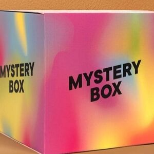 ✨️✨️Mystery Box! ✨️✨️